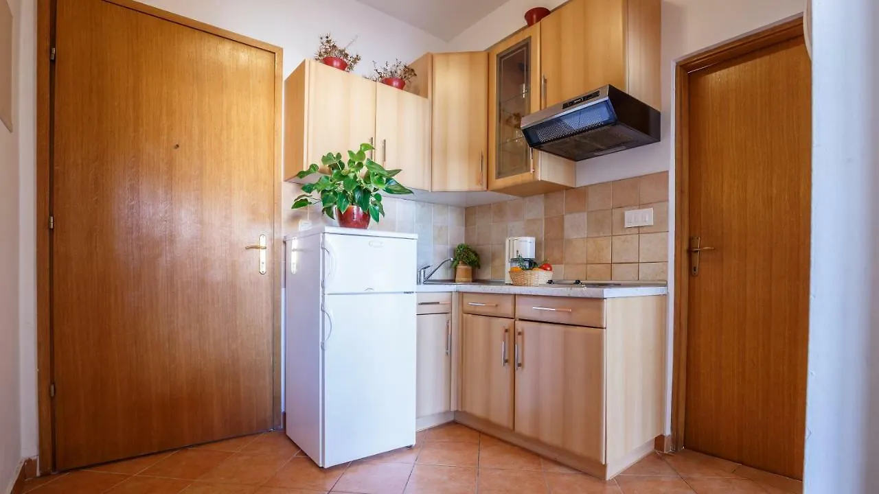 Apartment Josephine 2 Malinska