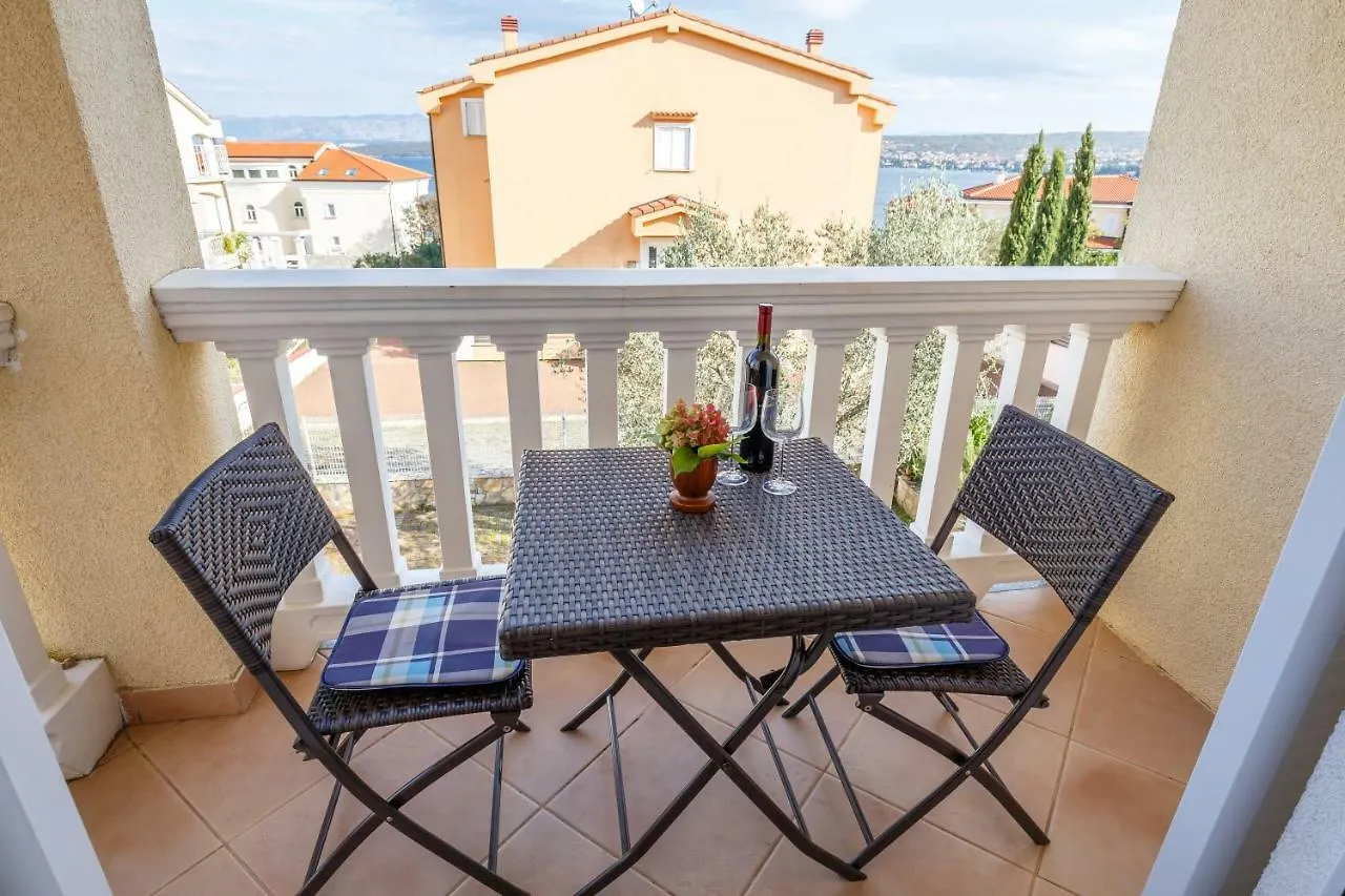 Apartment Josephine 2 Malinska