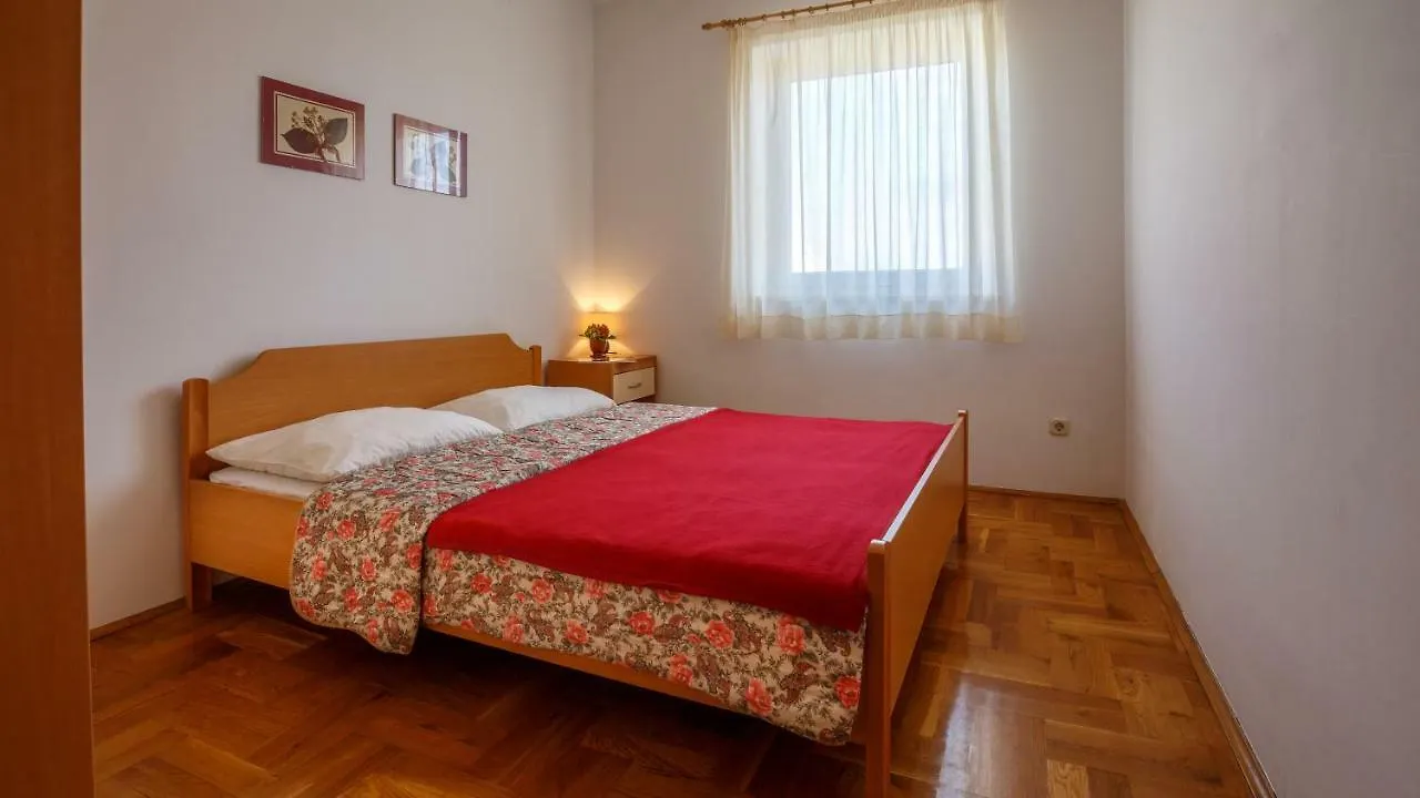 Apartment Josephine 2 Malinska 0*,